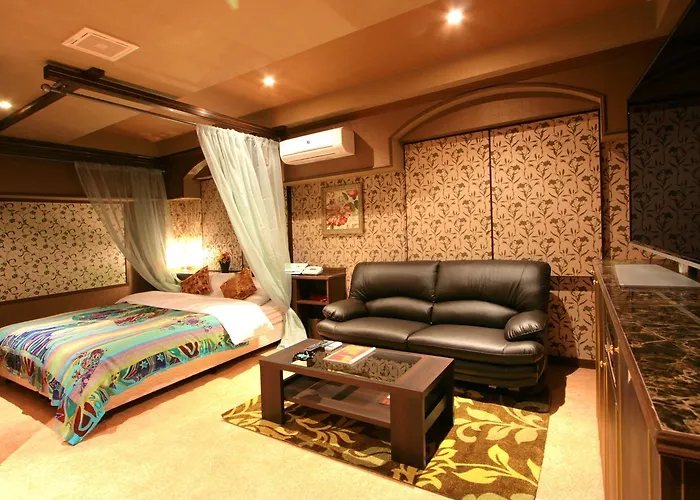 Sari Seki Inter (Adults Only)